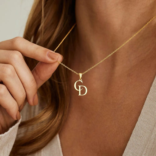 Collier avec initiale